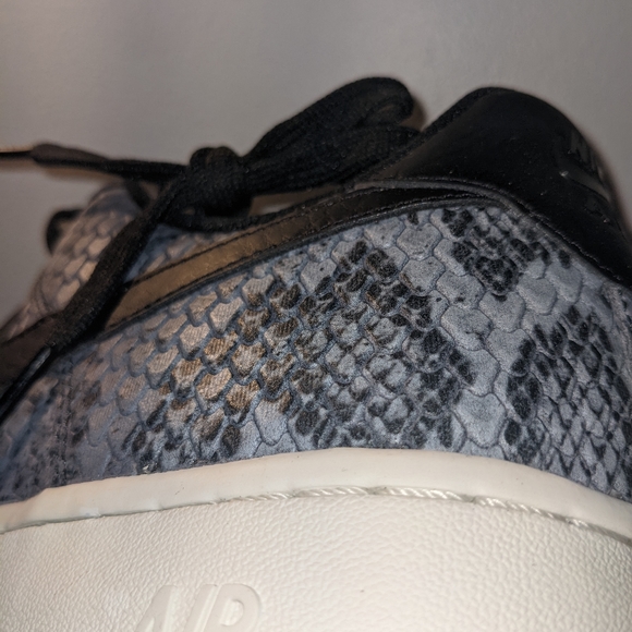 Nike Air Force 1 '07 LV8 - Picture 14 of 14